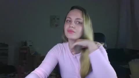 Snapshot of monarise chatting on 5, 4, 2026 monarise online show from 5, 4, 2026