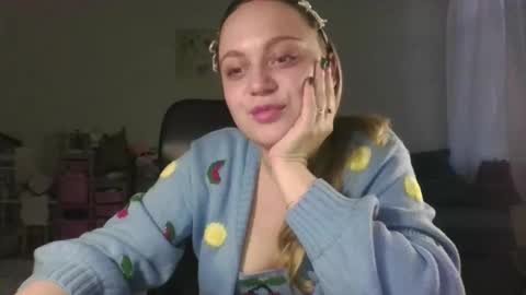 Snapshot of monarise chatting on 24, 4, 2026 monarise online show from 24, 4, 2026