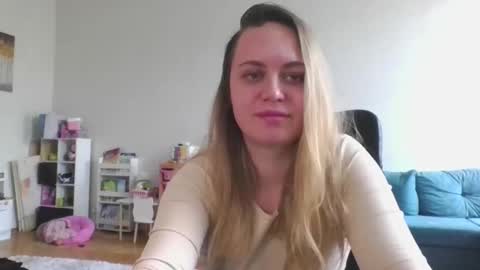 Snapshot of monarise chatting on 30, 4, 2026 monarise online show from 30, 4, 2026
