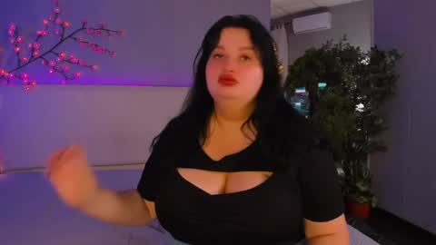 Monica online show from 28, 5, 2026