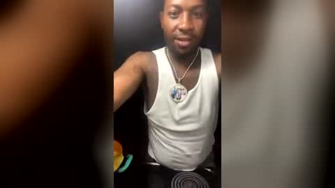 Snapshot of mone_babie_coo chatting on 12, 7, 2026 Moneybaby online show from 12, 7, 2026
