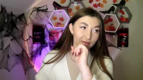 Snapshot of monica_sweets chatting on 10, 10, 2025 sweet girl and shine body online show from 10, 10, 2025