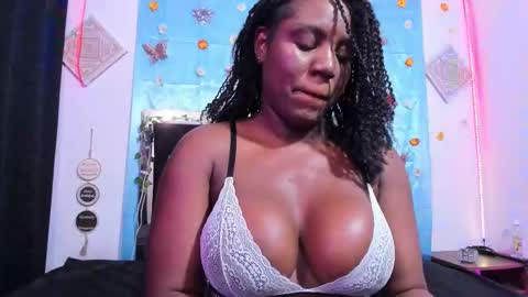 Snapshot of monicaroux chatting on 26, 2, 2026 online show from 26, 2, 2026