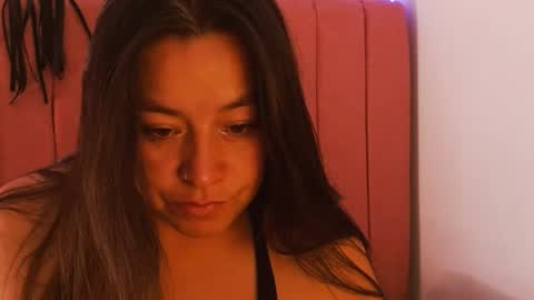 Snapshot of monickhot303av chatting on 8, 2, 2025 monickhot303av online show from 8, 2, 2025