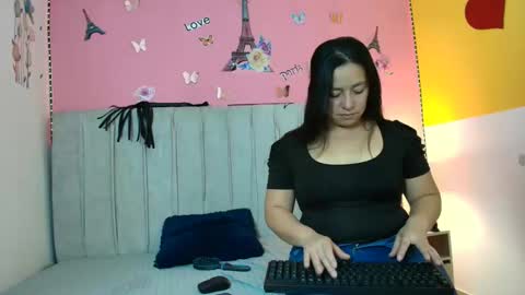 Snapshot of monickhot303av chatting on 11, 3, 2025 monickhot303av online show from 11, 3, 2025