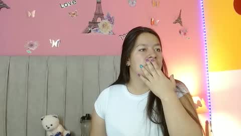 Snapshot of monickhot303av chatting on 19, 9, 2025 monickhot303av online show from 19, 9, 2025