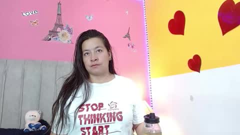 Snapshot of monickhot303av chatting on 19, 11, 2025 monickhot303av online show from 19, 11, 2025