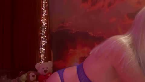 Monika    online show from 14, 12, 2025