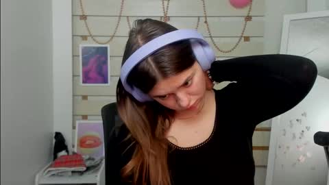 Monika online show from 23, 2, 2025