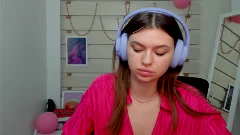 Monika online show from 26, 2, 2025