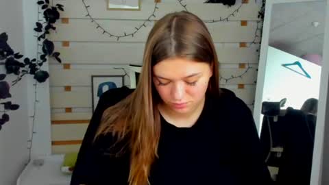 Monika online show from 11, 4, 2026