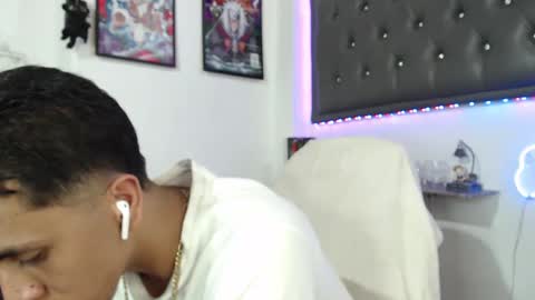 simon dice online show from 4, 3, 2025