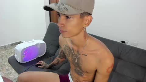 Snapshot of monkeyd_66 chatting on 12, 1, 2025 monkeyd_66 online show from 12, 1, 2025