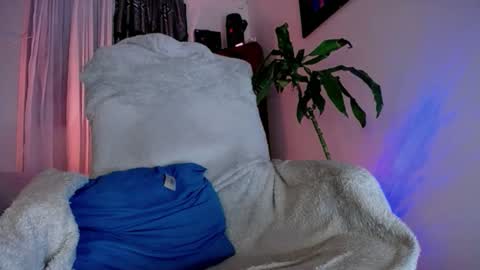 monnojones online show from 5, 12, 2025