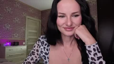 Snapshot of monparis_dream chatting on 3, 4, 2026 monparis_dream online show from 3, 4, 2026
