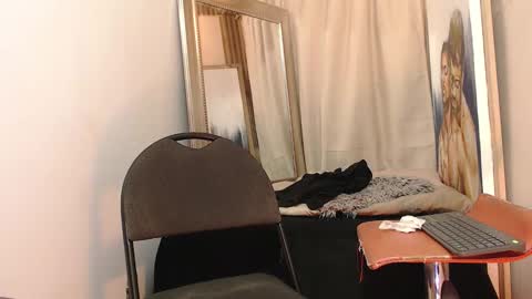 Snapshot of monsoon_the_best chatting on 26, 9, 2025 monsoon_the_best online show from 26, 9, 2025