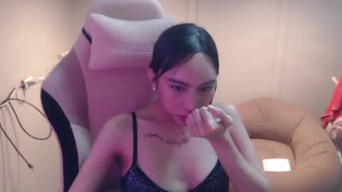 Snapshot of monstercockselfsuck chatting on 23, 1, 2025 ELYSE A SIMPLE GIRL online show from 23, 1, 2025