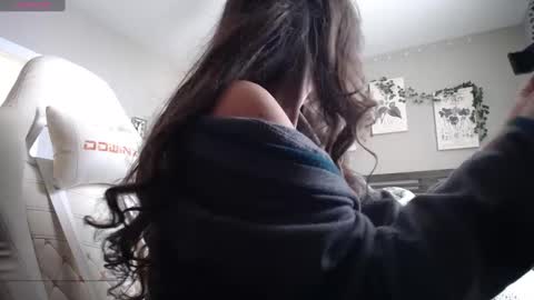 Snapshot of monstrumologist chatting on 31, 12, 2024 Lydia Mooney online show from 31, 12, 2024