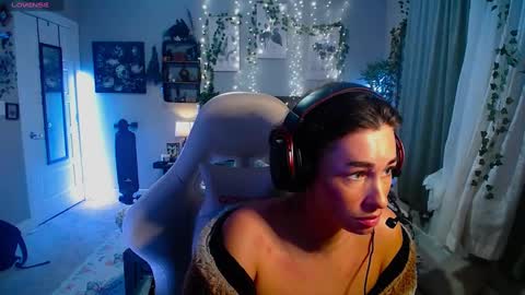 Snapshot of monstrumologist chatting on 29, 1, 2025 Lydia Mooney online show from 29, 1, 2025