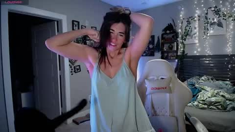 Snapshot of monstrumologist chatting on 1, 3, 2025 Lydia Mooney online show from 1, 3, 2025