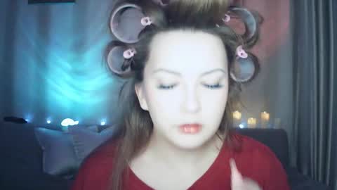 moodiemira online show from 23, 2, 2026