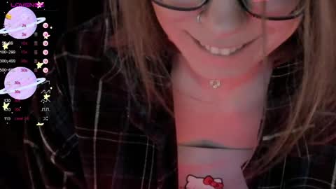 Snapshot of moon__girl chatting on 1, 4, 2026 Roxy online show from 1, 4, 2026