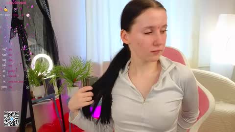 Lola online show from 24, 2, 2025