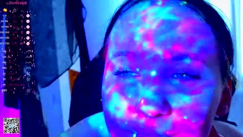 Lola online show from 28, 2, 2025