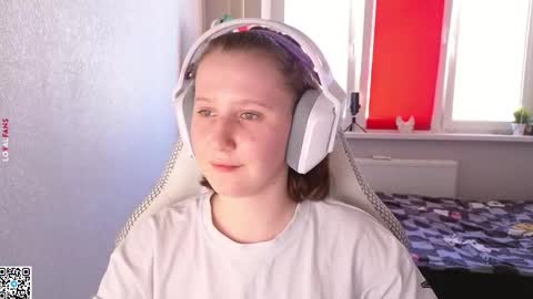 Lola online show from 24, 9, 2025