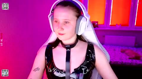 Lola online show from 8, 4, 2026