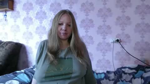 Snapshot of moon_linght000 chatting on 31, 5, 2026 moon_linght000 online show from 31, 5, 2026