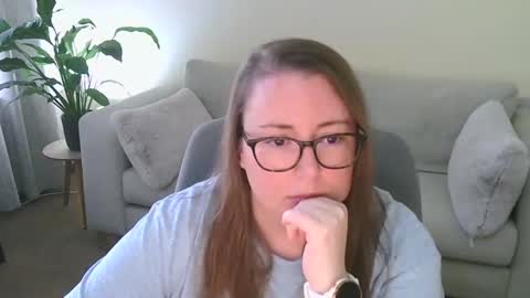 Moon Petal online show from 6, 3, 2026