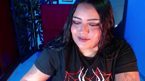 Snapshot of moon_sunflowers chatting on 5, 11, 2025 moon_sunflowers online show from 5, 11, 2025