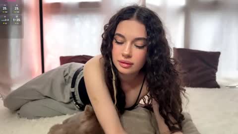 moonfaairy online show from 3, 4, 2026