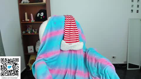 Snapshot of moonlady_ chatting on 21, 12, 2024 MOON online show from 21, 12, 2024