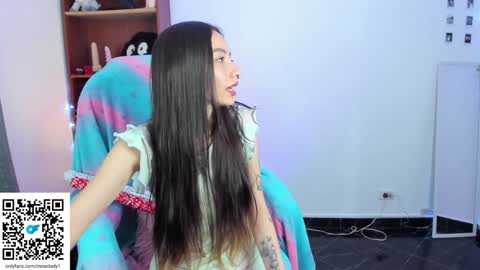 Snapshot of moonlady_ chatting on 23, 12, 2024 MOON online show from 23, 12, 2024