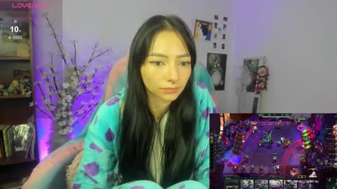 Snapshot of moonlady_ chatting on 20, 12, 2025 MOON online show from 20, 12, 2025