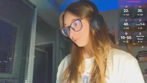 Snapshot of moonlight__lovers chatting on 12, 9, 2025 Dana online show from 12, 9, 2025