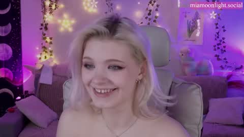 Mia   online show from 8, 3, 2025