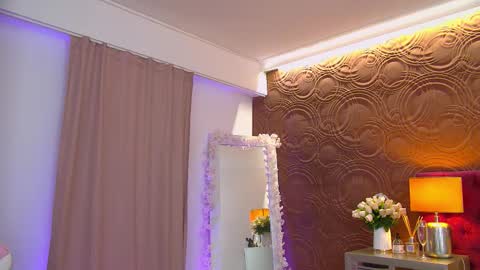 Snapshot of moonligt_iris chatting on 9, 10, 2025 moonligt_iris online show from 9, 10, 2025