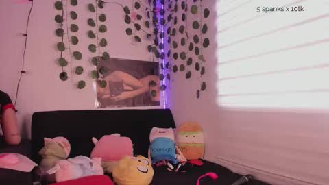 moonliight__ online show from 1, 10, 2025