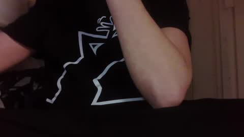 Snapshot of moonlines chatting on 1, 1, 2025 BouncyBoner online show from 1, 1, 2025