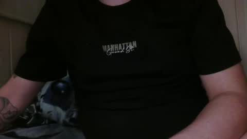 Snapshot of moonlines chatting on 5, 10, 2025 BouncyBoner online show from 5, 10, 2025