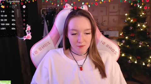 Snapshot of moonlish_siren chatting on 21, 12, 2024 Katrin online show from 21, 12, 2024