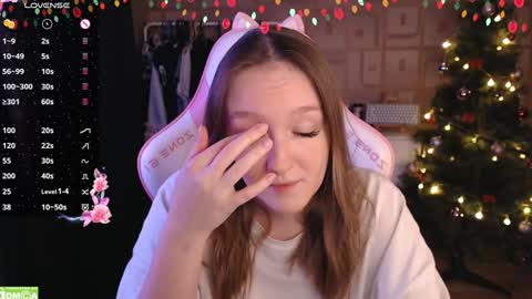 Snapshot of moonlish_siren chatting on 24, 12, 2024 Katrin online show from 24, 12, 2024