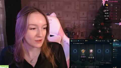 Snapshot of moonlish_siren chatting on 20, 1, 2025 Katrin online show from 20, 1, 2025