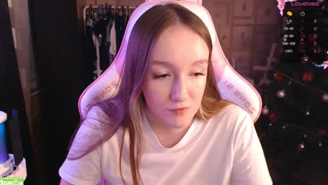 Snapshot of moonlish_siren chatting on 26, 1, 2025 Katrin online show from 26, 1, 2025