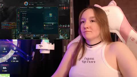 Snapshot of moonlish_siren chatting on 21, 2, 2025 Katrin online show from 21, 2, 2025