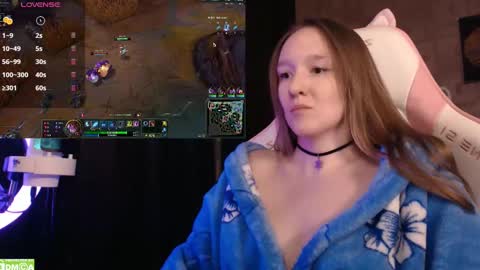 Snapshot of moonlish_siren chatting on 2, 3, 2025 Katrin online show from 2, 3, 2025