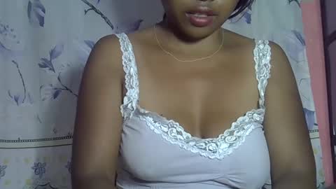 moonlovelyxx online show from 26, 12, 2024